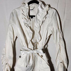 White/Black, Medium, White